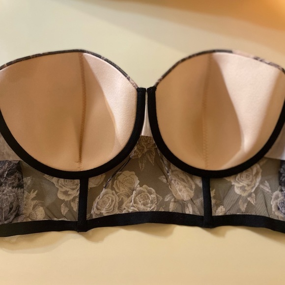 “VICTORIA’S SECRET” Luxe Floral Strappy Mesh Bustier - Picture 15 of 16
